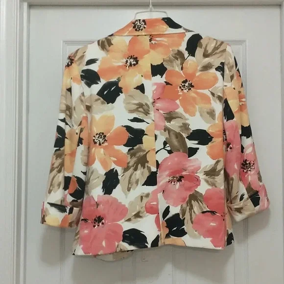 Alfred Dunner Floral Jacket size 10P - Picture 2 of 3